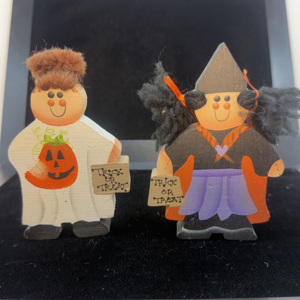 VTG Wooden Cut Out Halloween Witchie POO & Punkin Head. Signed K 1989